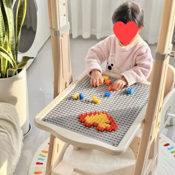 Le jouet évolutif qui fait bouger, apprendre et rêver !